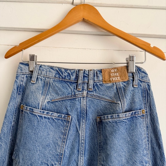 We The Free Good Luck Mid-Rise Barrel Jeans - Picture 4 of 7